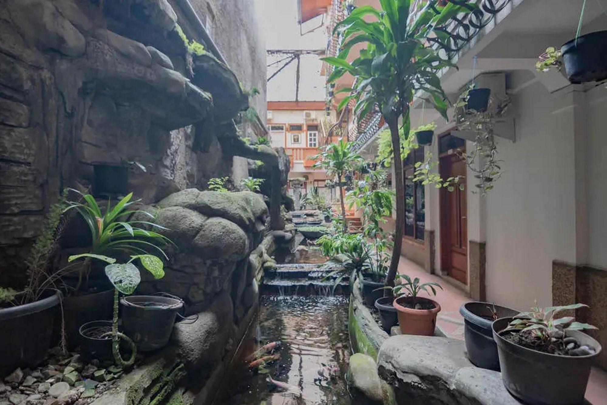 RedDoorz At Arwiga Hotel Bandung Exterior foto